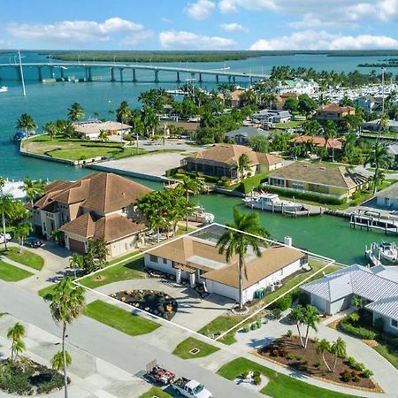 Elevated 955 - Spacious Family Riverfront Home 4 Bedrooms Marco Island Exterior photo