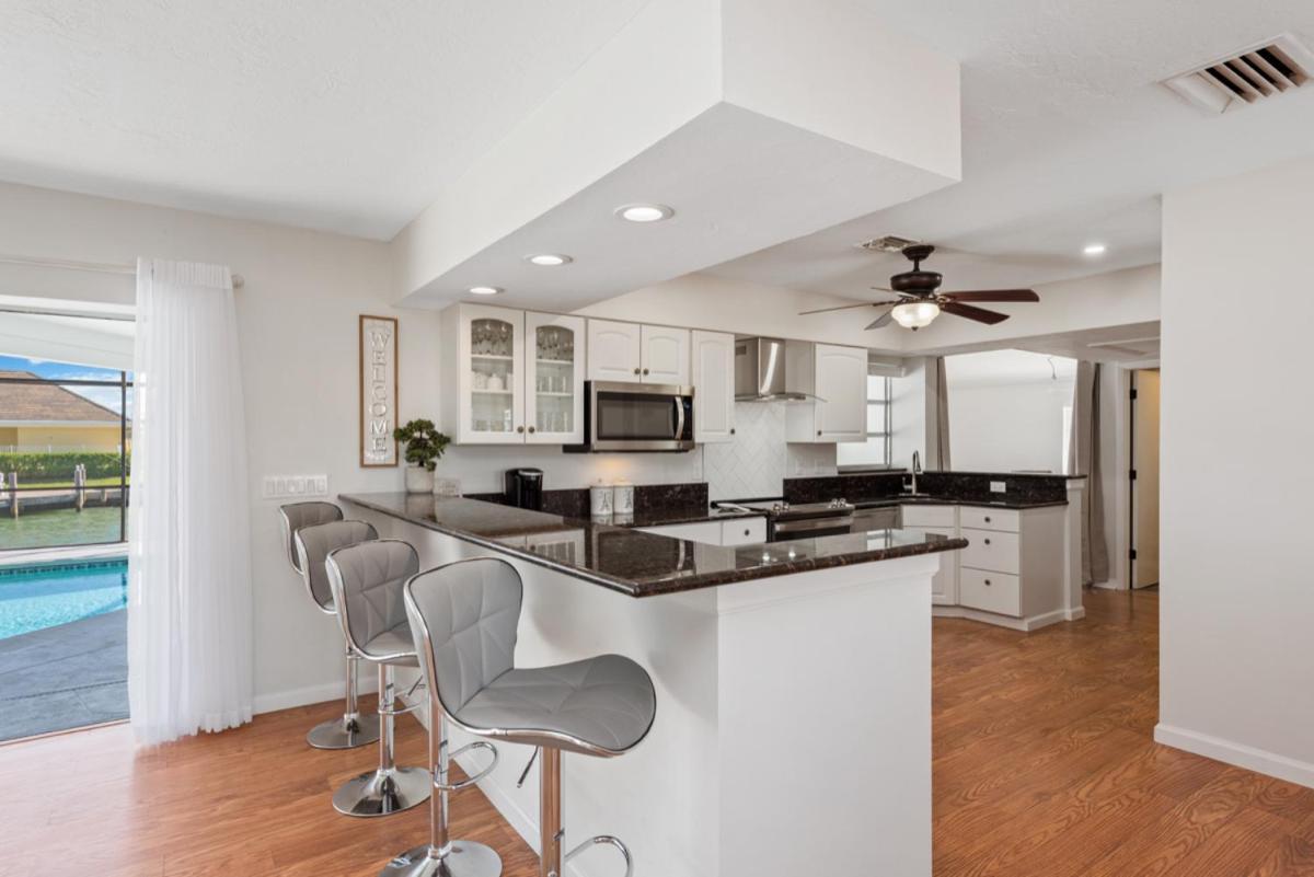 Elevated 955 - Spacious Family Riverfront Home 4 Bedrooms Marco Island Exterior photo