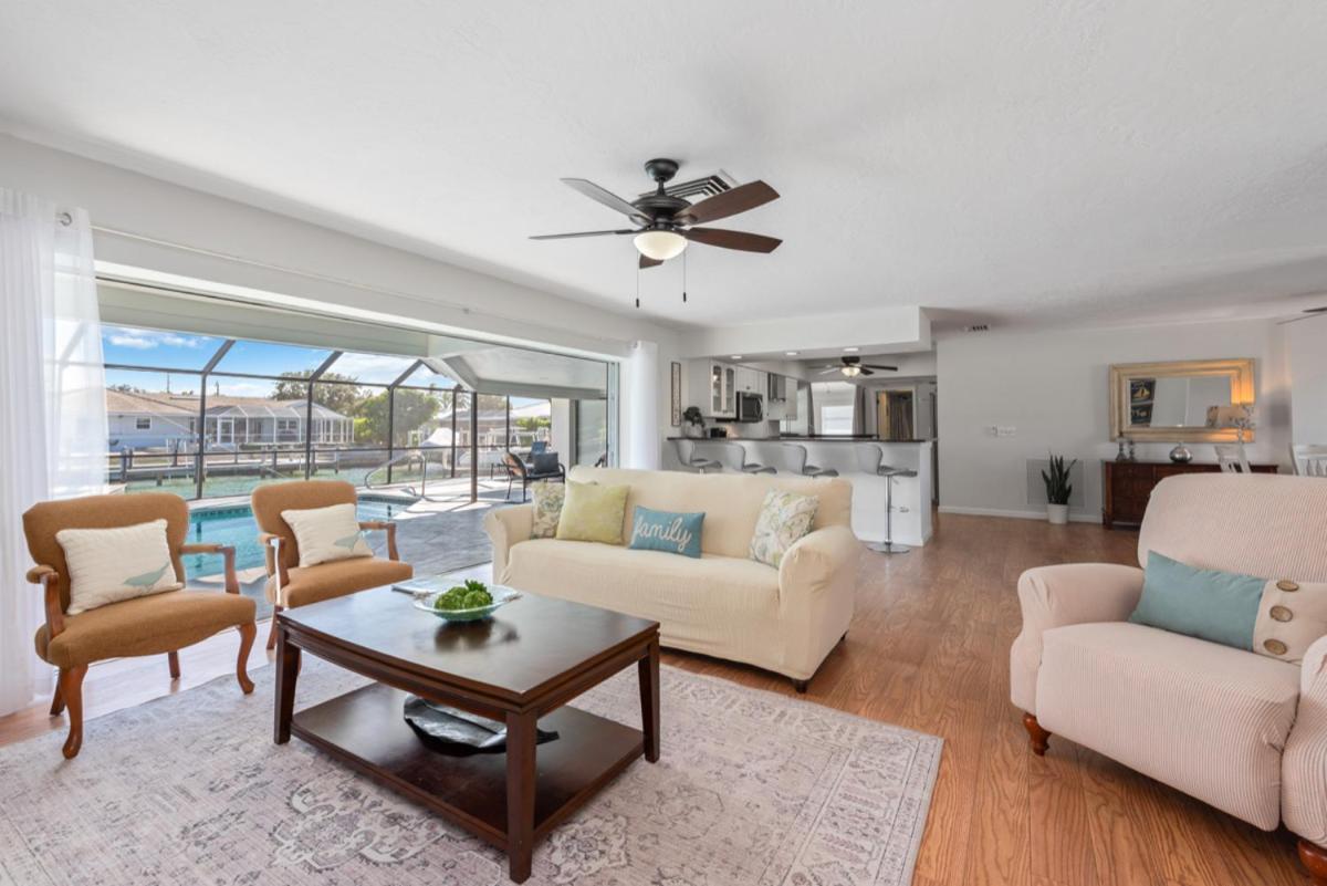 Elevated 955 - Spacious Family Riverfront Home 4 Bedrooms Marco Island Exterior photo