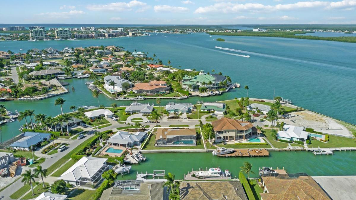 Elevated 955 - Spacious Family Riverfront Home 4 Bedrooms Marco Island Exterior photo