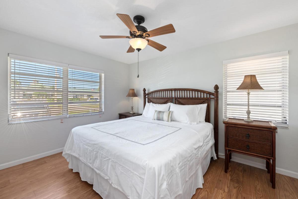 Elevated 955 - Spacious Family Riverfront Home 4 Bedrooms Marco Island Exterior photo
